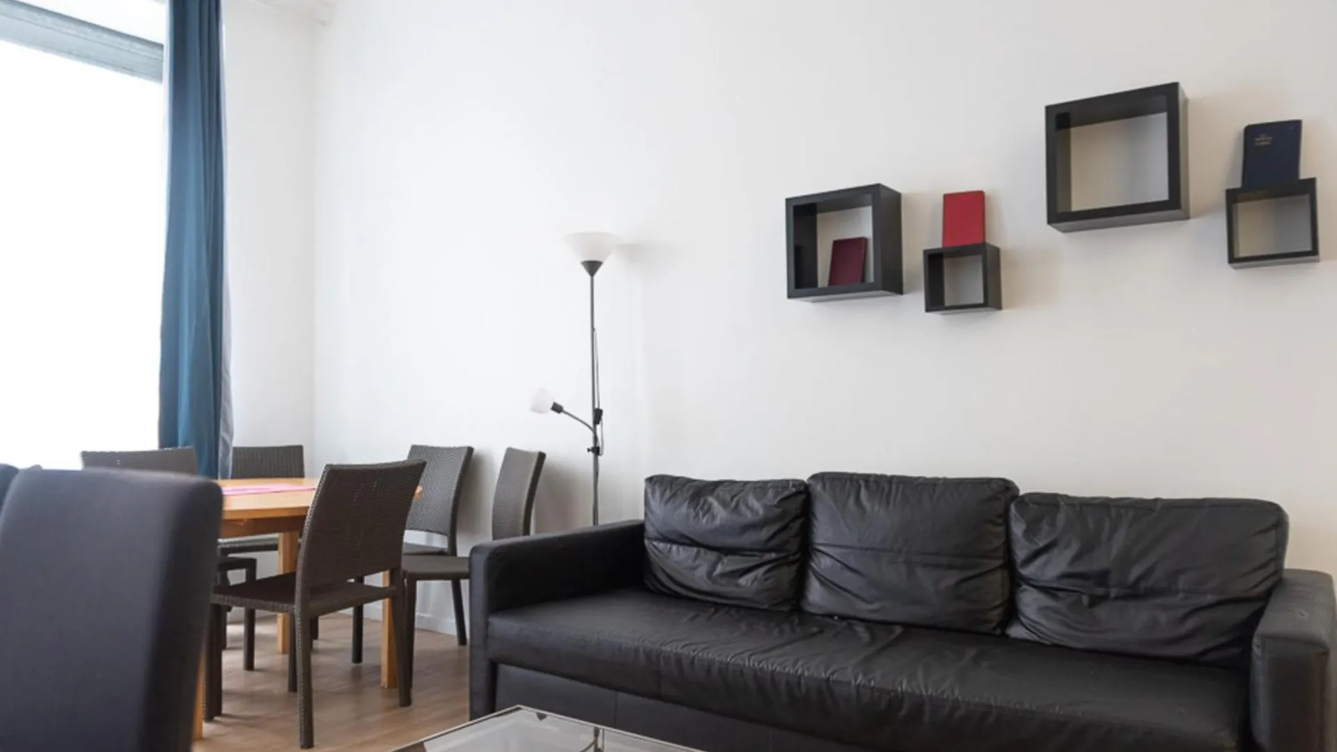 Comfortable 49 M Apartment In The Heart Of Paris France