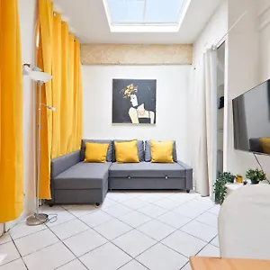 Apartment Quartier Musee Du Louvre 3 Free Netflix, Paris